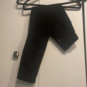 Black Momentum Brilliant Hi-rise 7/8 24